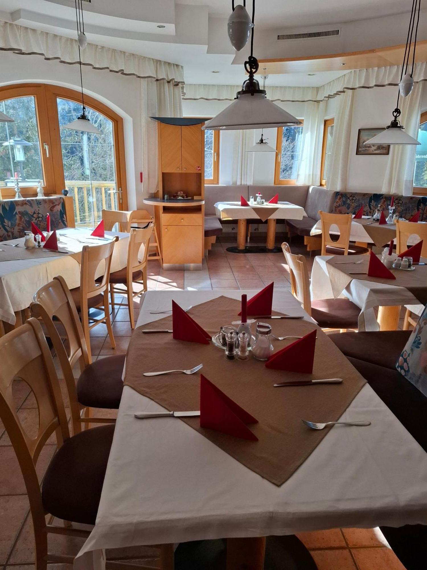 Paradies Samnaun Hotel 3*