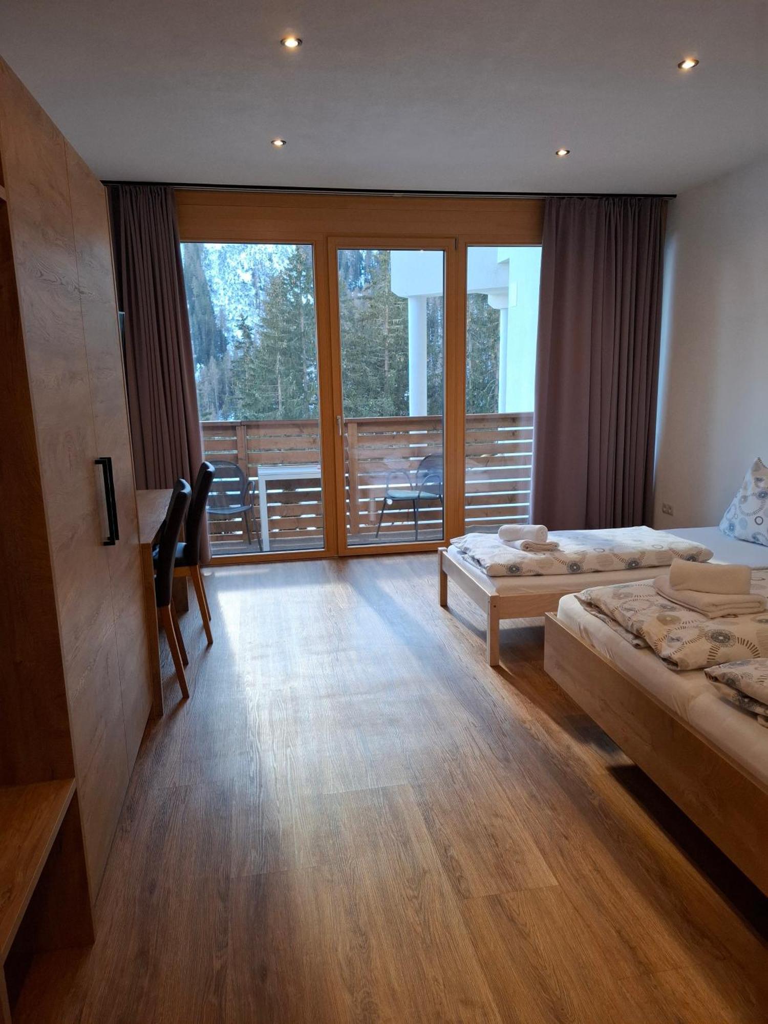 Hotel Paradies Samnaun 3*